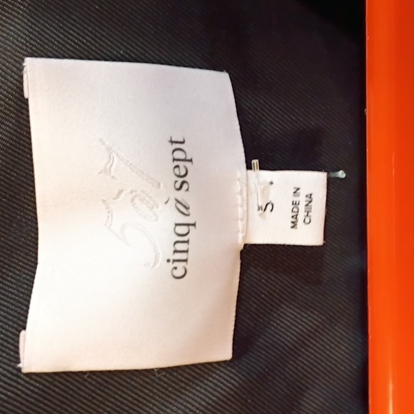 Cinq à Sept Kiera Black Satin Blazer - Picture 4 of 8